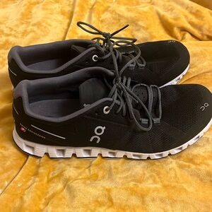 On Cloud Shoes, Like New
